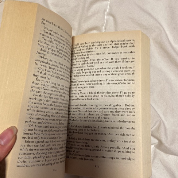 📚5/20$ Maeve Binchy Light in a Penny Candle Novel - Picture 4 of 4